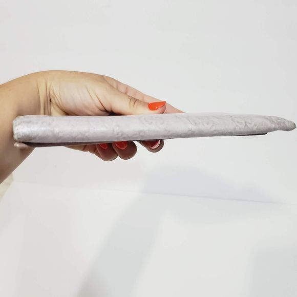 GUCCI  Authentic metallic GG leather large wallet - Picture 6 of 17